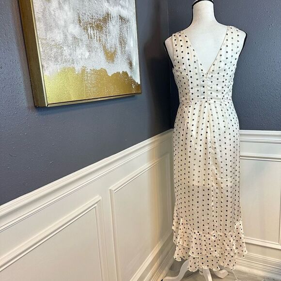 Nasty Gal Spotty Plunge Ruffle Front Maxi Tea Dress - Picture 9 of 12